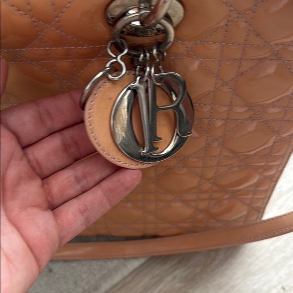 Dior Lady Dior Patent Leather with Iconic Cannage Quilting - Picture 2 of 5